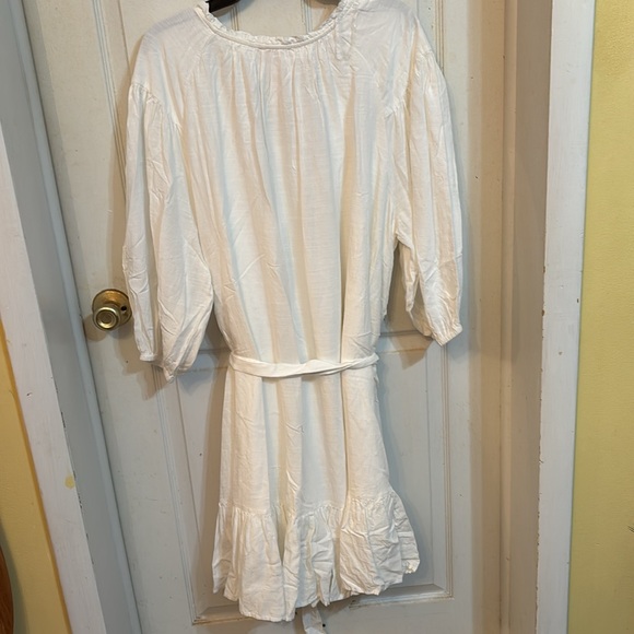 Knox rose white dress with belt half sleeves - Picture 3 of 7